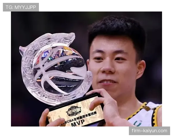 CBA总冠军奖杯开启全国巡展，首站落地广州